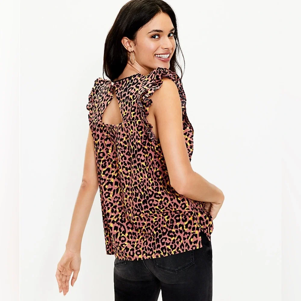 NWT Loft Print Cutout Back Ruffle Shell Pink Leopard Size Small - Picture 3 of 8